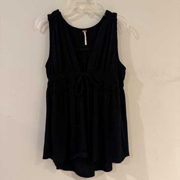 SOLD free people black top - Picture 1 of 4